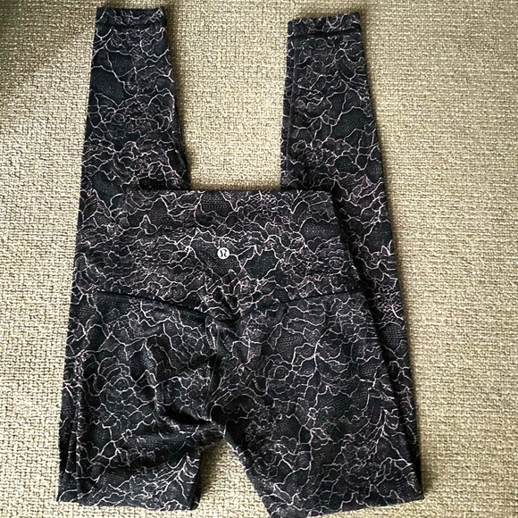 Lululemon Wunder Under black, purple and gold leggings - Picture 1 of 2